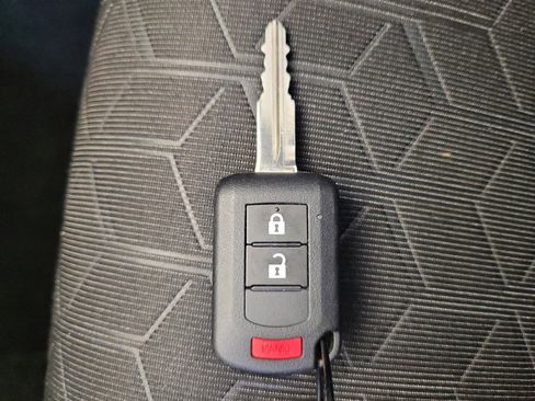 Used 2021 Mitsubishi Outlander Sport FWD image 32
