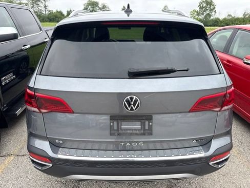 Used 2022 Volkswagen Taos SE AWD/4WD image 4