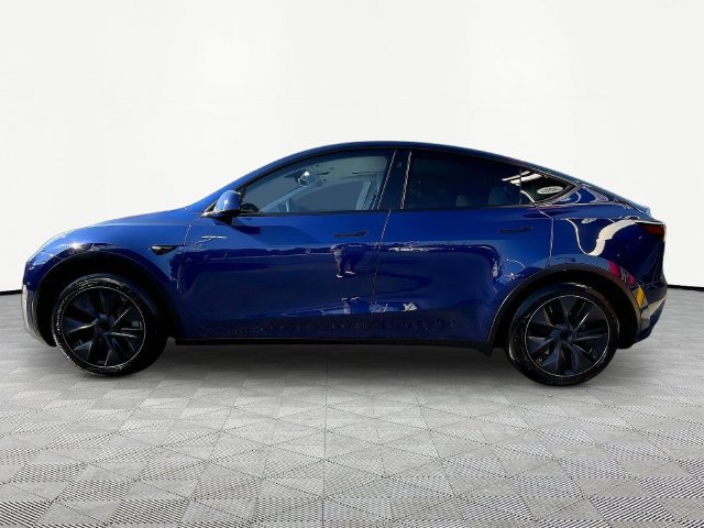 Used 2024 Tesla Model Y Long Range RWD image 4