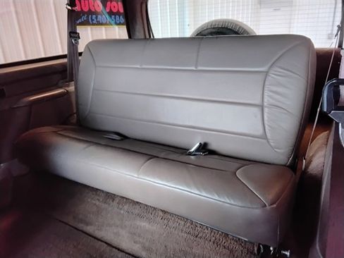 Used 1995 Ford Bronco XLT image 12