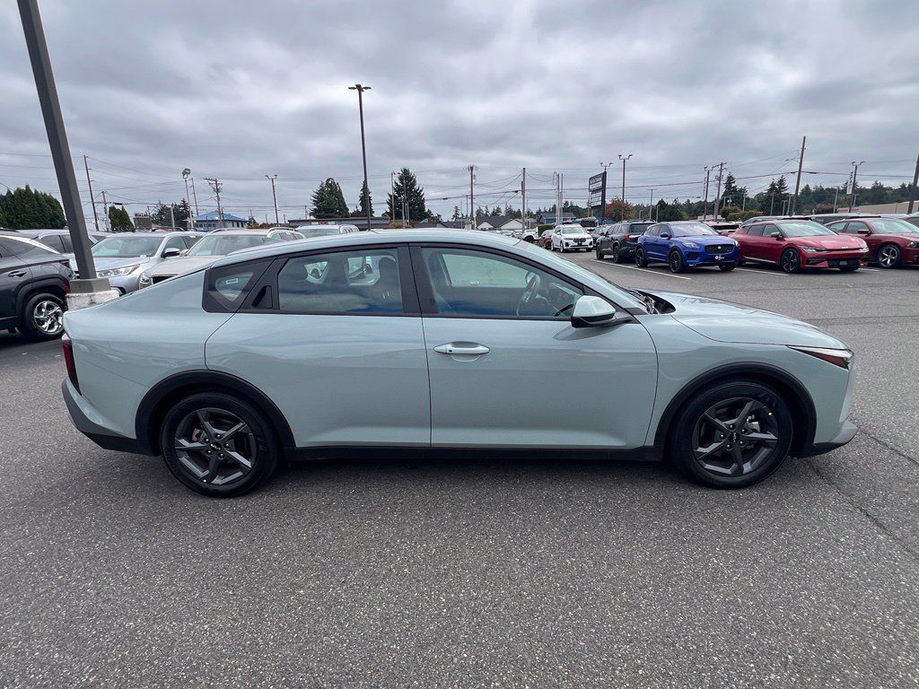 Certified 2025 Kia K4 FWD image 8