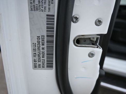 Used 2024 RAM 2500 Big Horn image 31