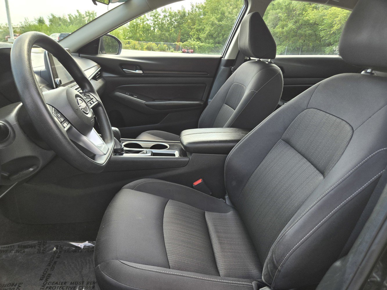 Used 2024 Nissan Altima 2.5 SV FWD image 25
