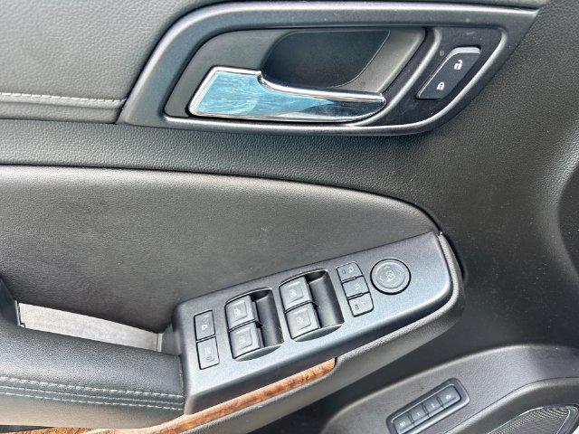 Used 2019 Chevrolet Tahoe Premier AWD/4WD image 13