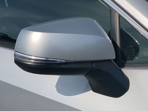 Used 2019 Toyota RAV4 XLE w/ Convenience Package image 12