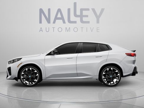 New 2026 BMW X2 xDrive28i w/ Technology Package AWD/4WD image 2