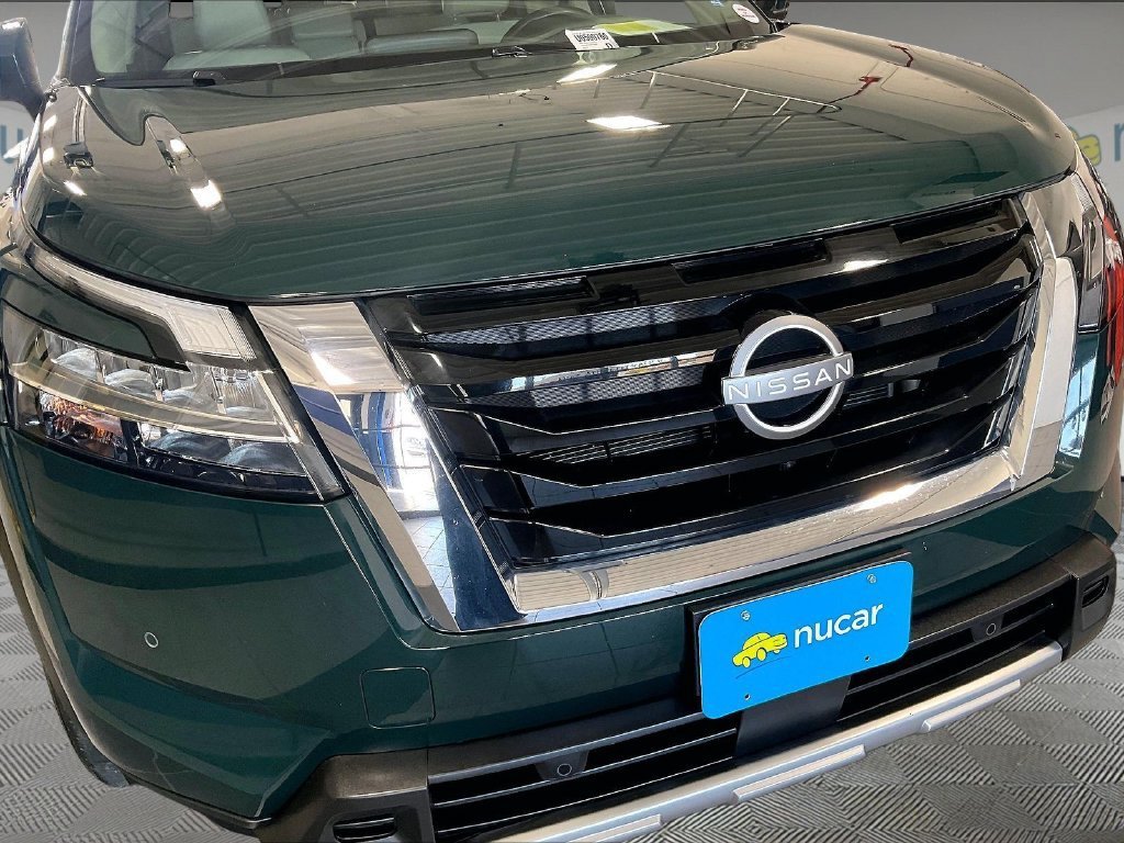 Used 2024 Nissan Pathfinder SL AWD/4WD image 31