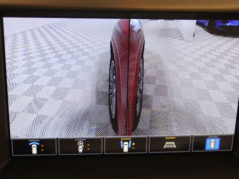 Used 2021 GMC Acadia Denali w/ Denali Technology Package AWD/4WD image 57