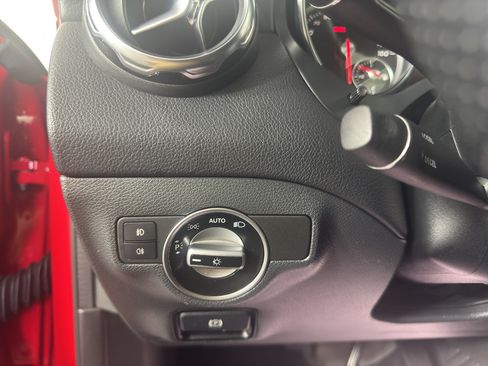 Used 2019 Mercedes-Benz GLA 250 image 16