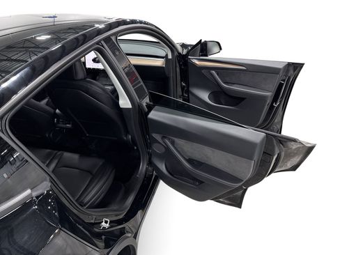 Certified 2023 Tesla Model Y Long Range AWD/4WD image 12