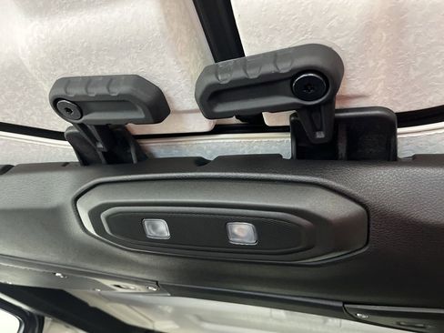 New 2026 Jeep Wrangler Unlimited Rubicon w/ Safety Group image 23