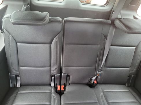 Used 2023 Chevrolet Suburban LT image 20