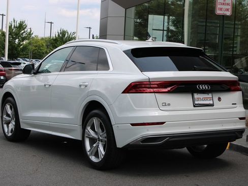 Used 2022 Audi Q8 Premium Plus AWD/4WD image 3