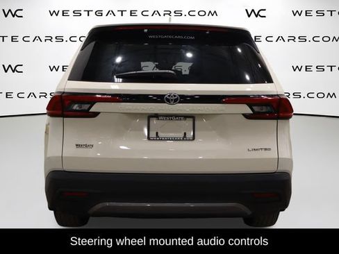 Used 2024 Toyota Grand Highlander FWD image 7