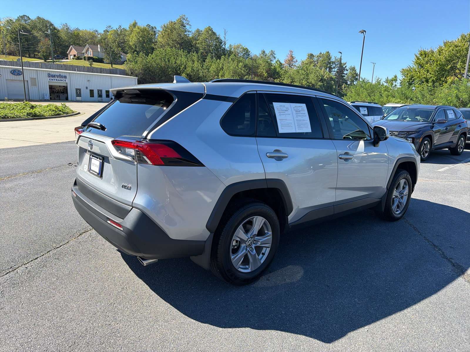 Used 2025 Toyota RAV4 XLE FWD image 6