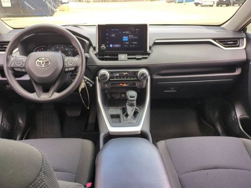 Used 2023 Toyota RAV4 LE FWD image 17