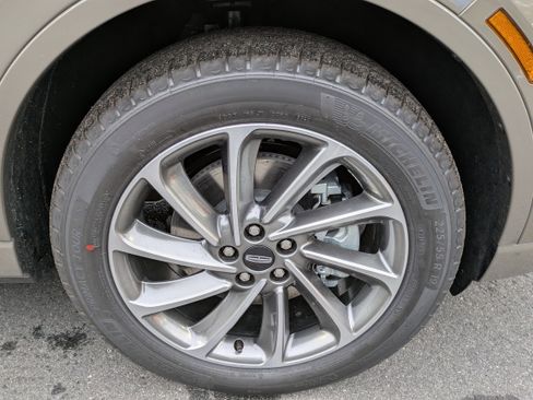 New 2026 Lincoln Corsair Grand Touring AWD/4WD image 11