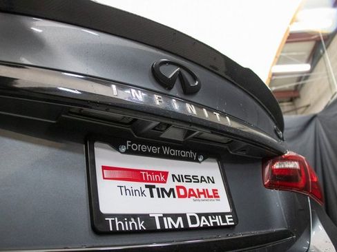 Used 2016 INFINITI Q70 3.7 w/ Deluxe Touring Package image 13