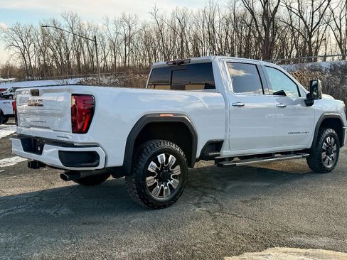 Used 2025 GMC Sierra 2500 Denali w/ Technology Package image 3