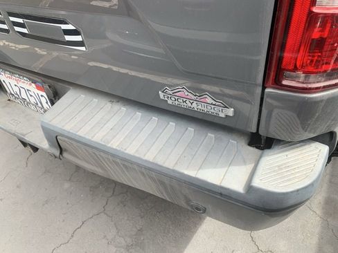 Used 2018 Ford F150 XLT w/ Equipment Group 302A Luxury AWD/4WD image 11