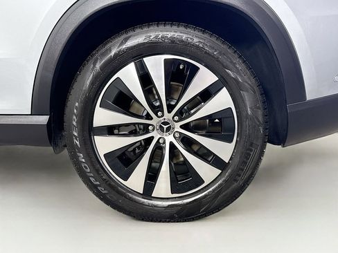 Used 2024 Mercedes-Benz GLE 350 4MATIC image 32