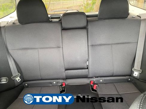 Used 2011 Subaru Forester 2.5X Premium AWD/4WD image 36
