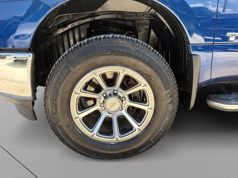 Used 2016 Nissan Titan SL AWD/4WD image 9