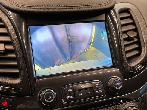 Used 2019 Chevrolet Impala Premier w/ Premier Confidence Package FWD image 14