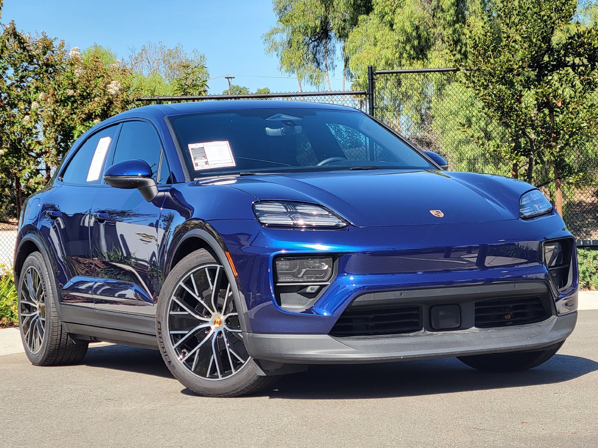 Certified 2024 Porsche Macan 4 Electric AWD/4WD image 9