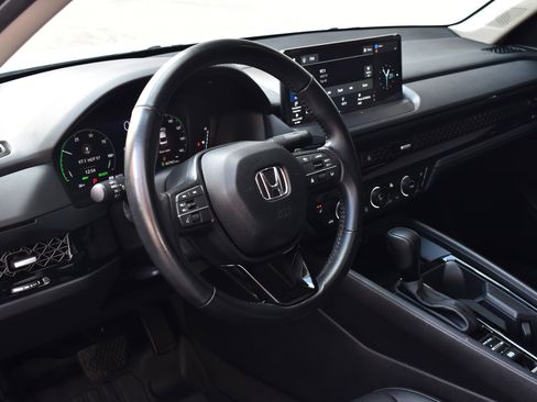 Used 2024 Honda Accord EX-L image 18