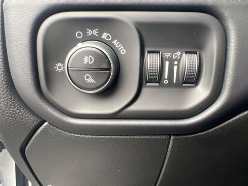 Used 2019 RAM 2500 Limited image 23