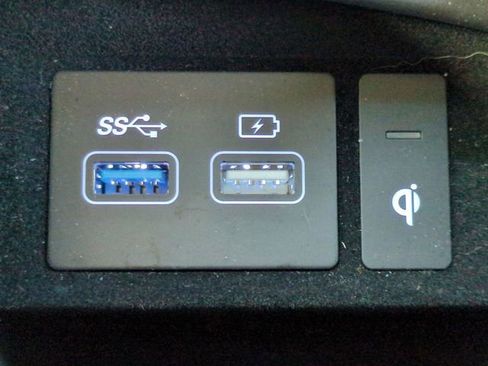 Certified 2025 Genesis GV70 3.5T Sport w/ Sport Advanced Package image 27