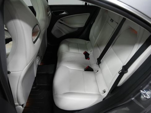 Used 2019 Mercedes-Benz CLA 250 CLA 250 image 20