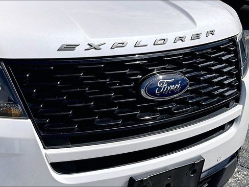 Used 2019 Ford Explorer Sport AWD/4WD image 36