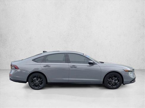 Certified 2025 Honda Accord SE image 4