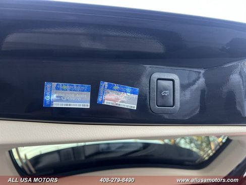 Used 2017 Toyota Highlander Limited image 29