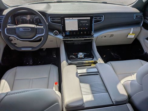 New 2026 Jeep Grand Wagoneer 4WD image 21