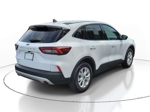 Used 2025 Ford Escape Active FWD image 6