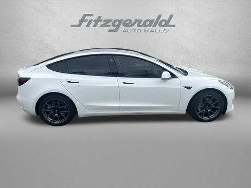 Used 2021 Tesla Model 3 Standard Range Plus RWD image 4