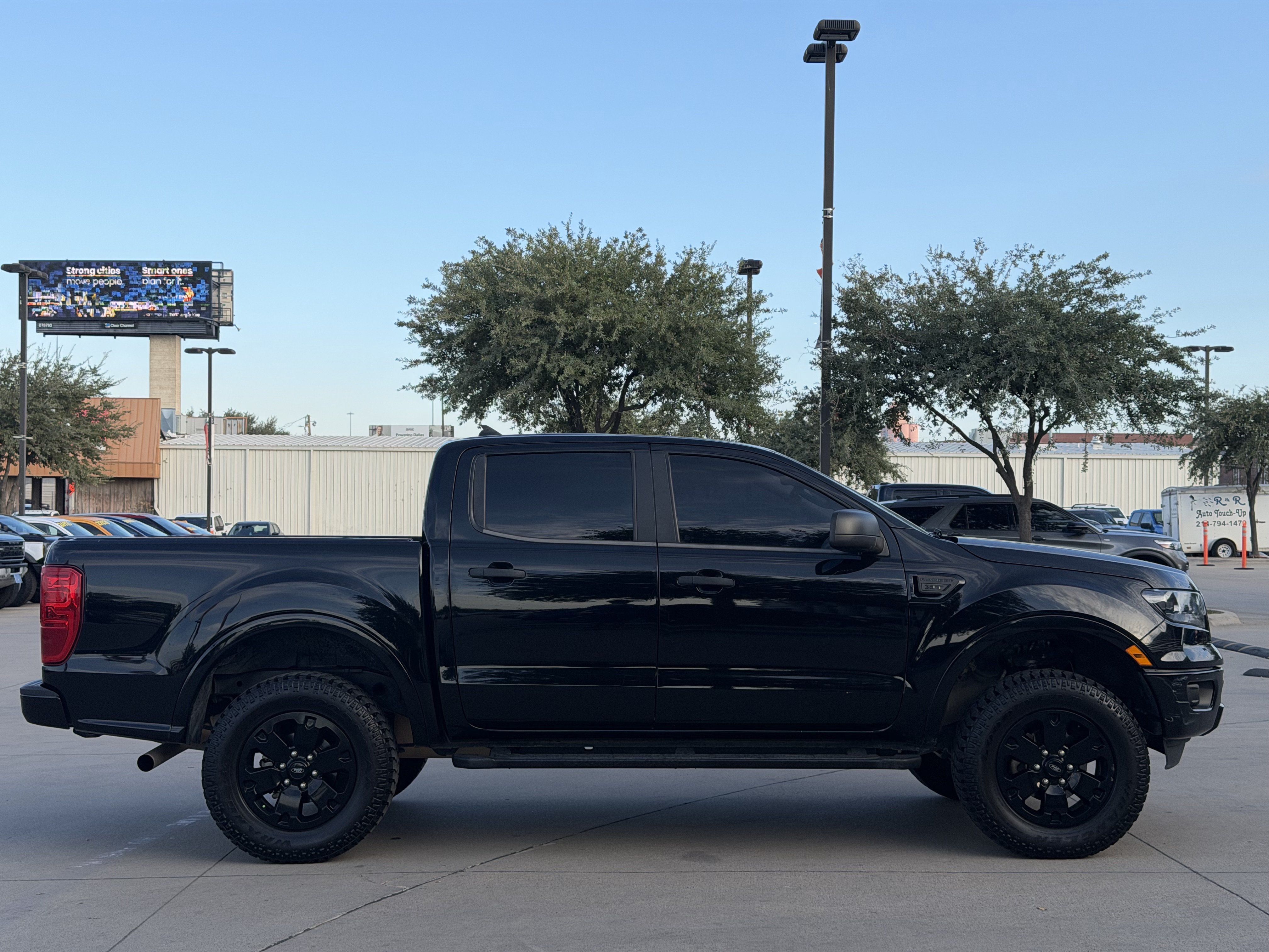 Used 2021 Ford Ranger XLT w/ Equipment Group 301A Mid RWD image 3
