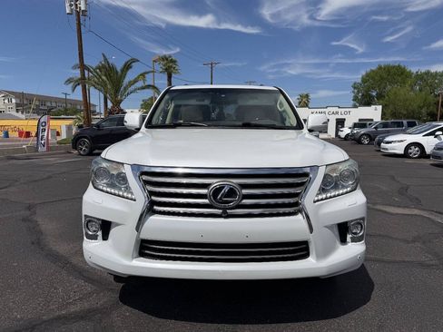 Used 2014 Lexus LX 570 4WD w/ Luxury Package image 2