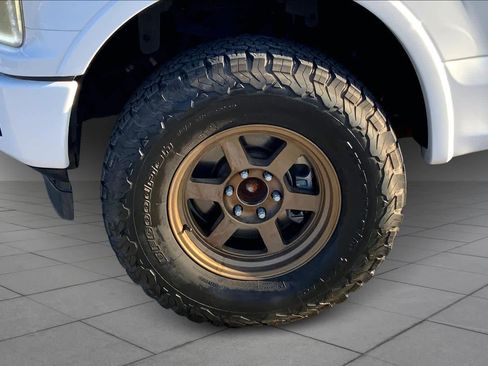 Used 2018 Ford F150 XLT w/ Equipment Group 302A Luxury image 10