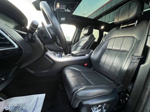 Used 2019 Land Rover Range Rover Sport HSE Dynamic image 28