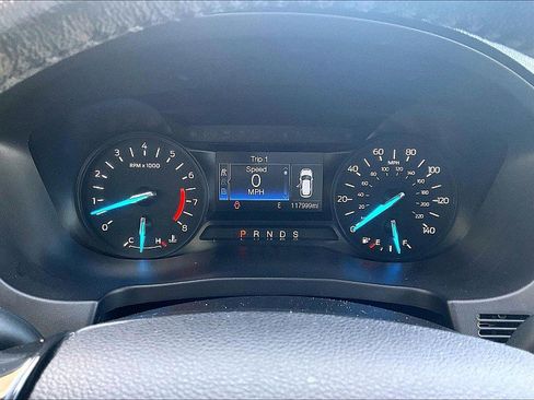 Used 2019 Ford Explorer XLT FWD image 13