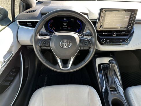 Used 2022 Toyota Corolla XSE FWD image 12