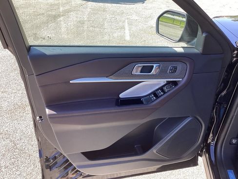 New 2026 Ford Explorer Platinum RWD image 35