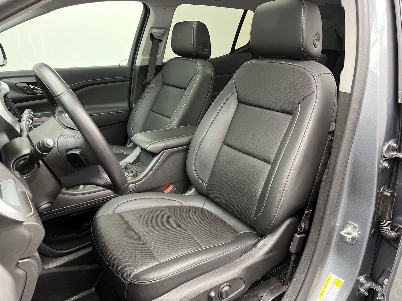 Certified 2022 GMC Acadia SLT w/ Elevation Edition AWD/4WD image 12