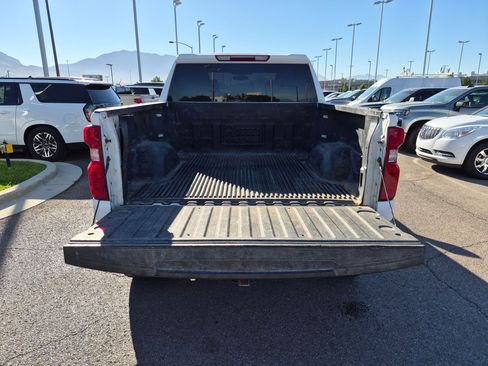 Used 2022 Chevrolet Silverado 1500 LT AWD/4WD image 28