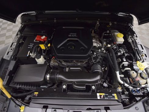 Used 2022 Jeep Wrangler Sport image 26