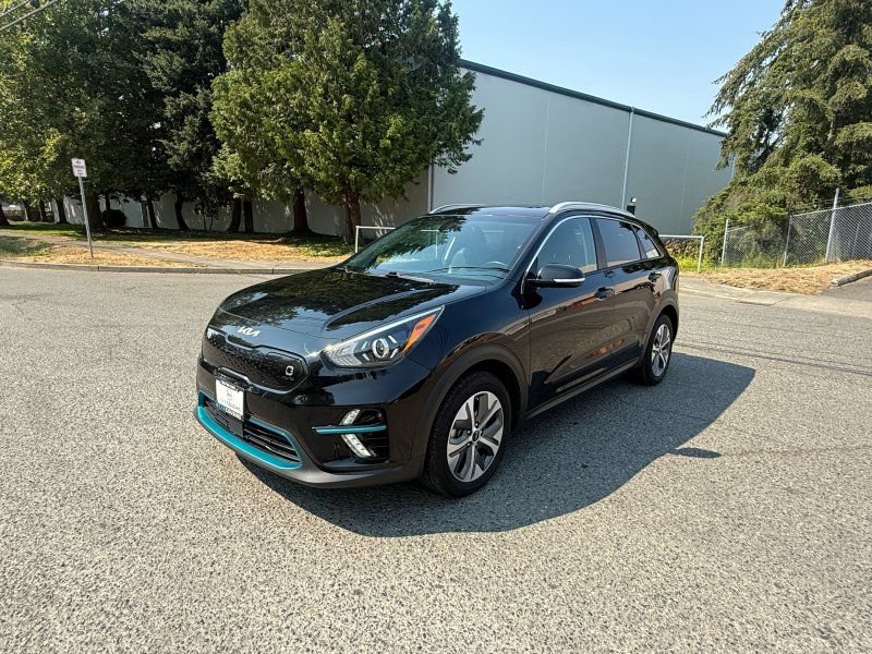 Used 2022 Kia Niro EX Premium w/ Cold Weather Package FWD image 1